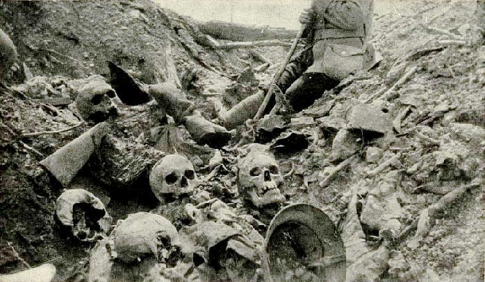 Ww1. Trench excavation near Fort Douaumont, Verdun, 1917